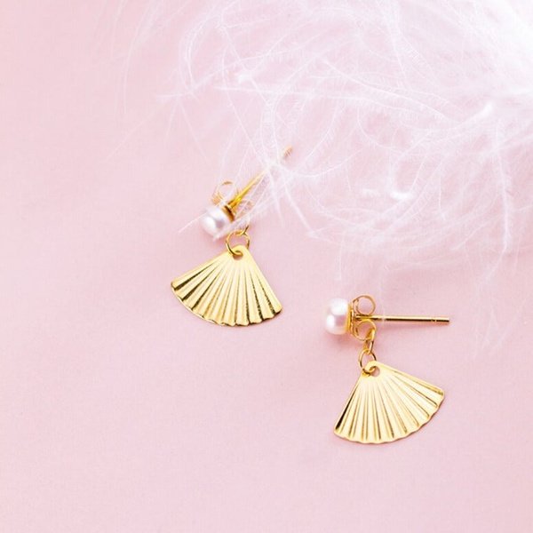 Brinco Dourado Pérola e Pingente