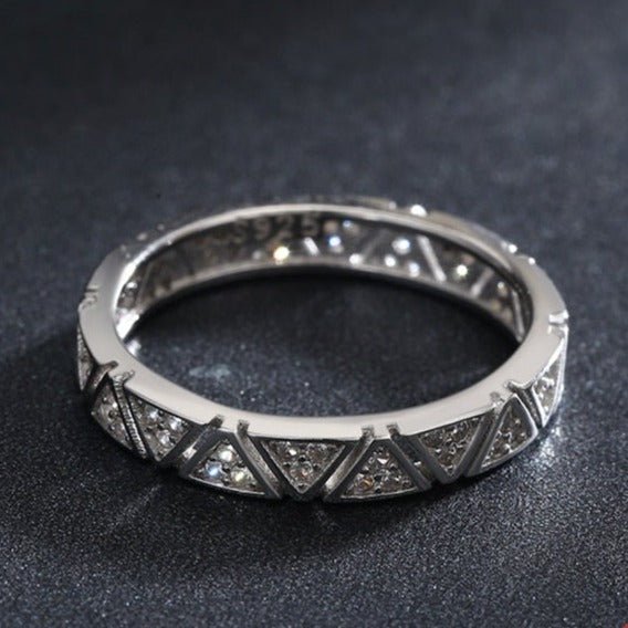 Anel Prata Triângulos em Zircônia