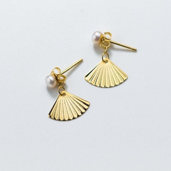 Brinco Dourado Pérola e Pingente