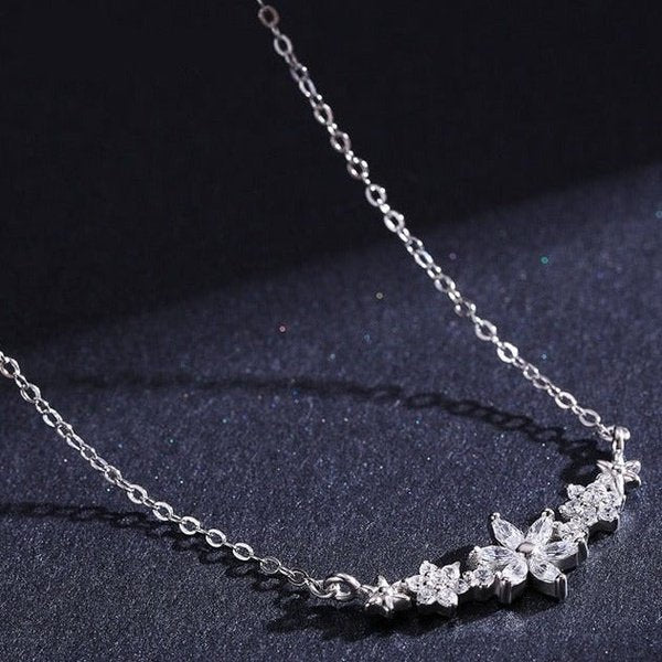 Colar de Prata Floral