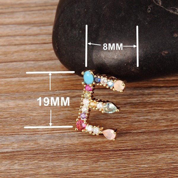 Colar Dourado com Pingente Letra em Zircônia