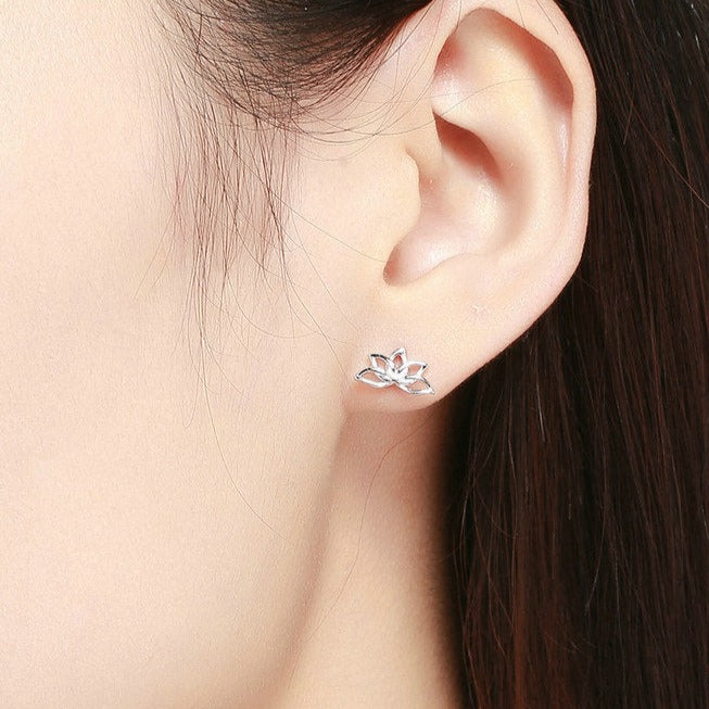 Brinco Flor de Lótus Prata