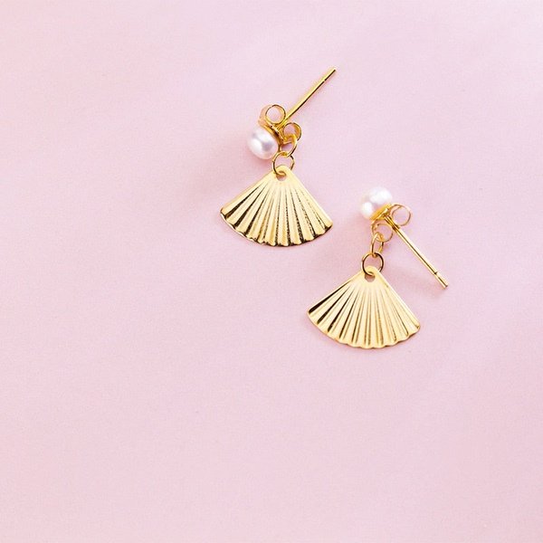 Brinco Dourado Pérola e Pingente