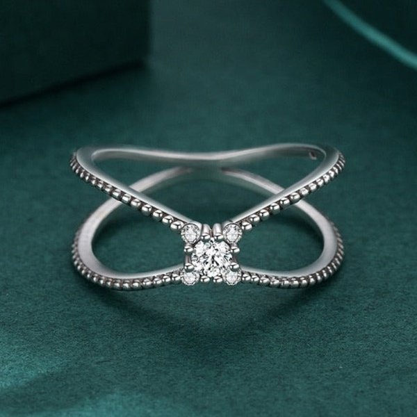 Anel Cruzado de Prata com Zircônia