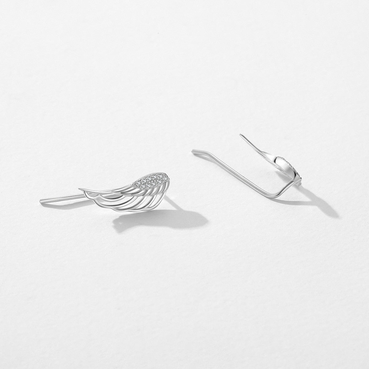 Brinco de Prata Asas de Anjo com Zicônias