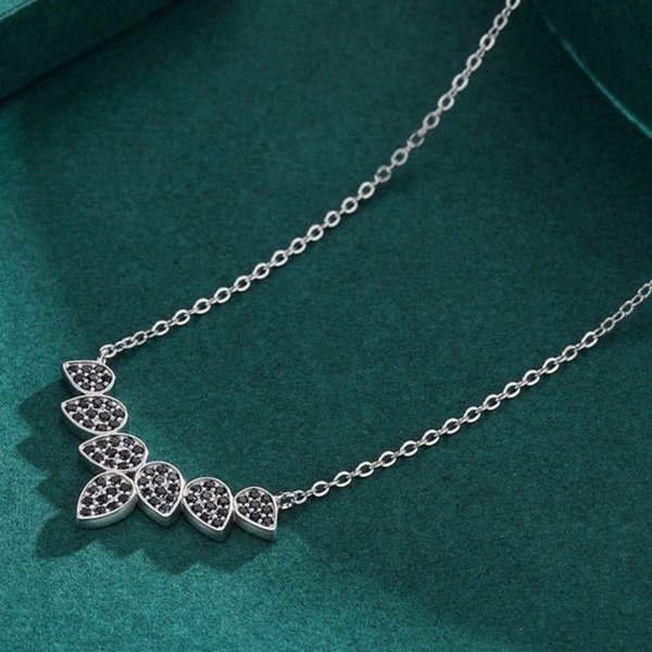 Colar de Prata Folhas com Zircônias