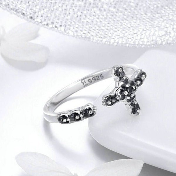 Anel Ajustável Cruz Prata