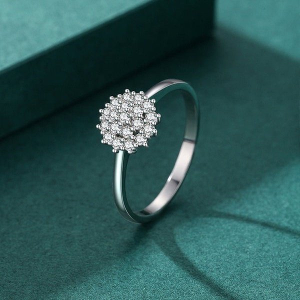 Anel Flor de Zircônia Prata