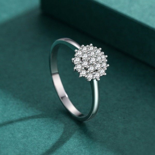 Anel Flor de Zircônia Prata