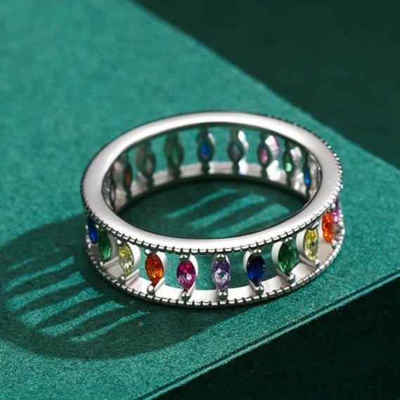Anel Navete de Zircônias Coloridas Prata