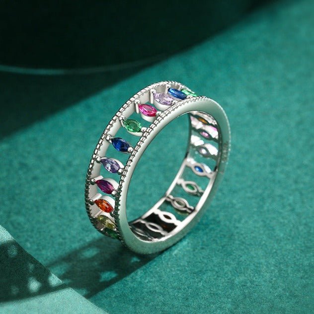 Anel Navete de Zircônias Coloridas Prata