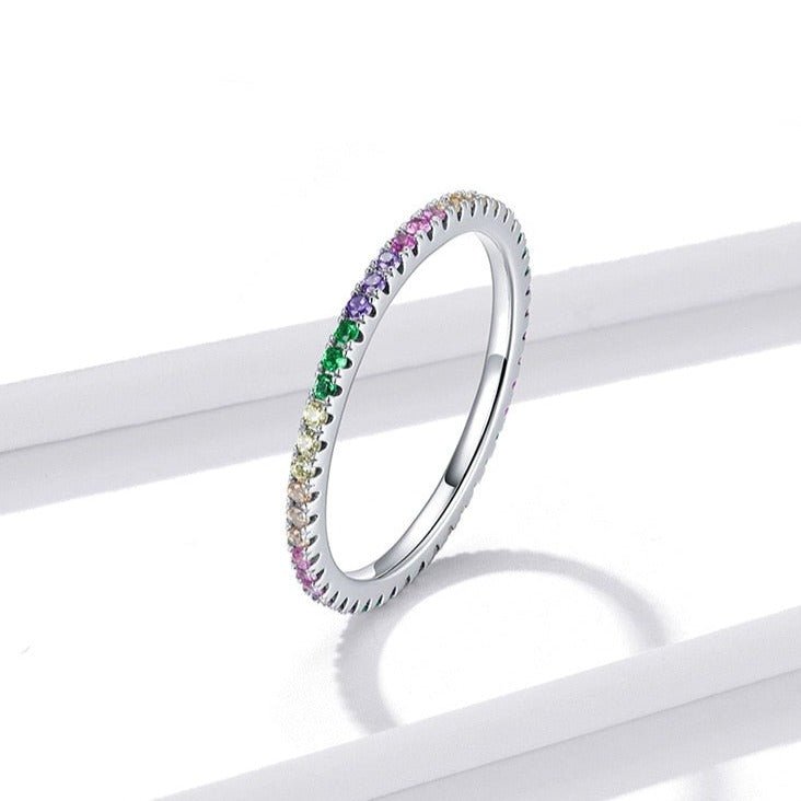 Anel Prata com Cravejado de Zircônia Colorido