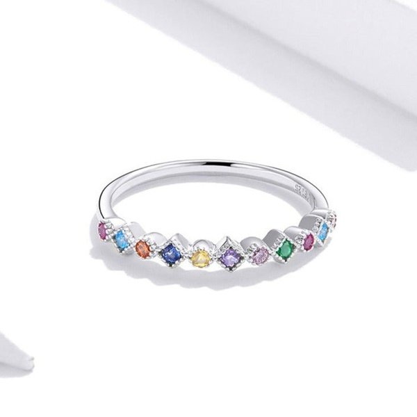 Anel Prata com Cravejados de Zircônia Rainbow