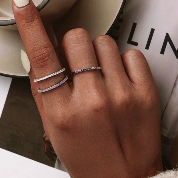 Anel Prata com Cravejados de Zircônia Rosa Claro