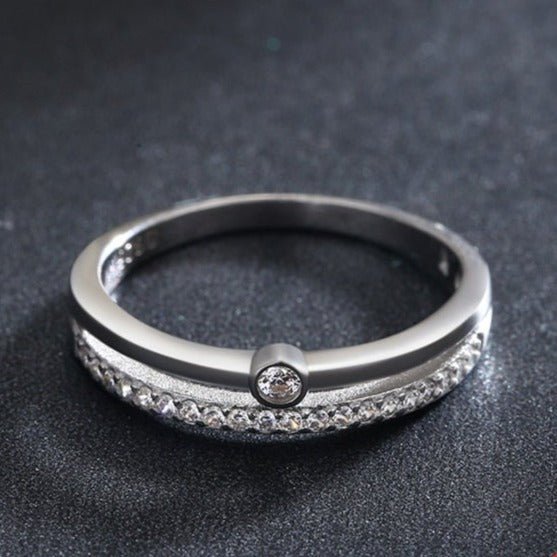 Anel Solitário Prata Duplo com Cravejados de Zircônia