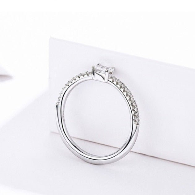 Anel Solitário Prata Majesty