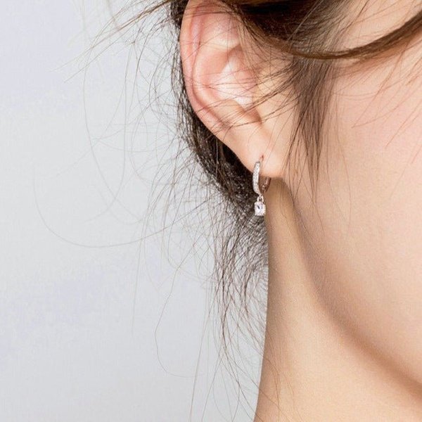 Brinco Argola com Pingente Quadrado de Zircônia Prata