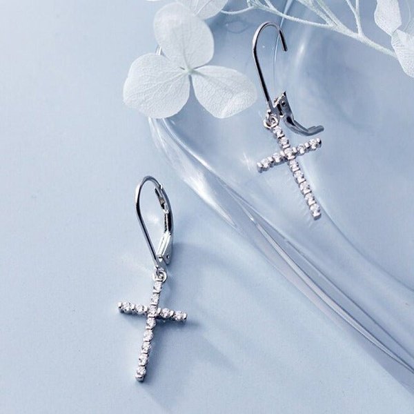 Brinco de Cruz Prata