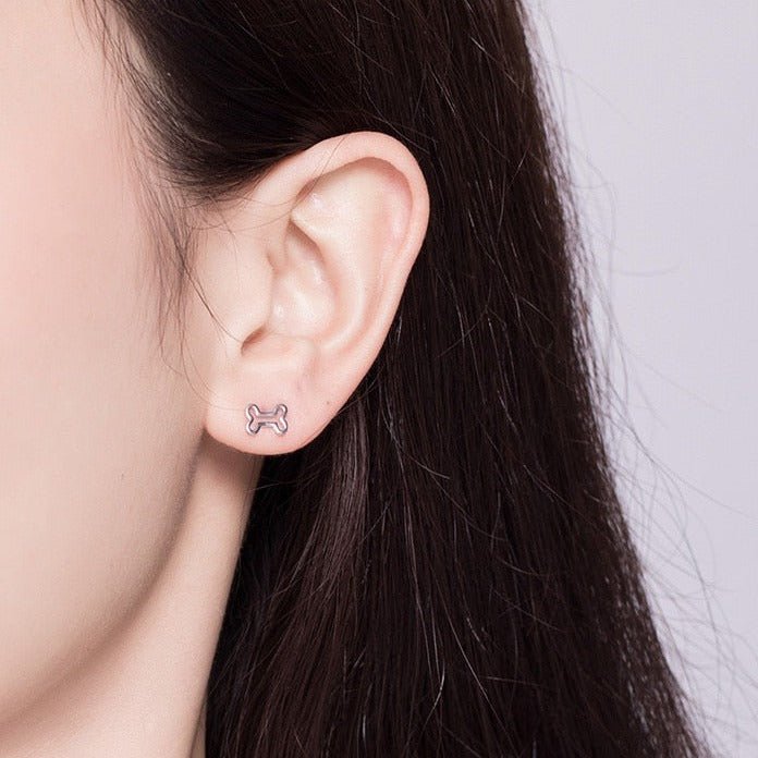 Brinco Dog com Ossinho Prata