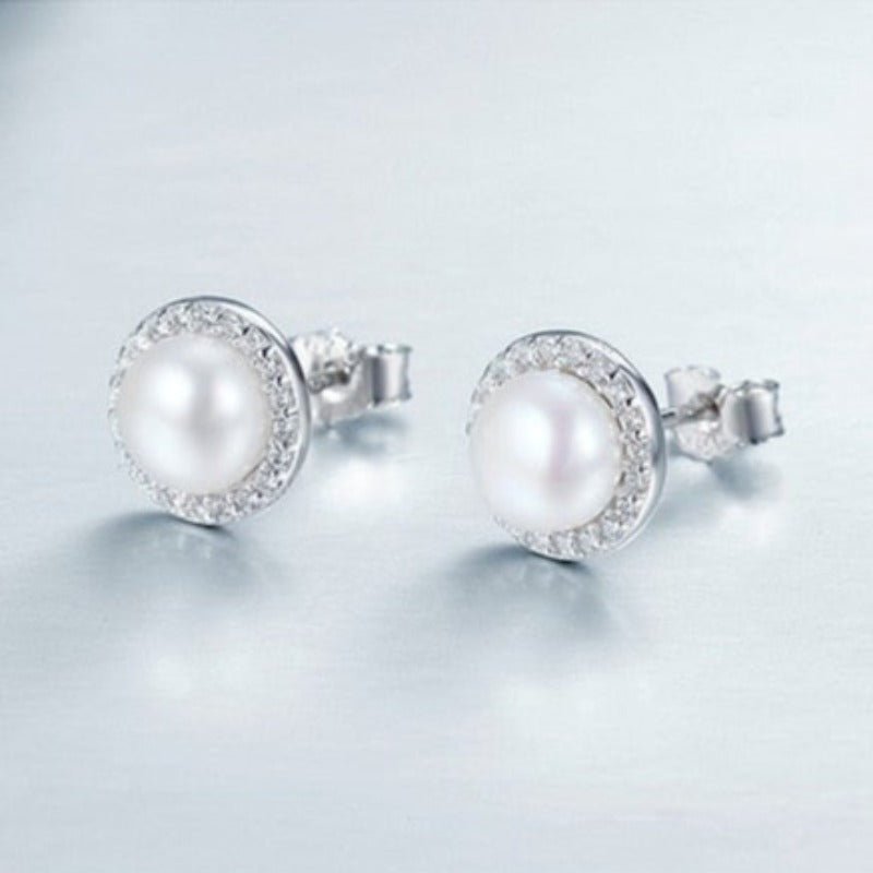 Brinco Prata Redondo de Pérola com Zircônias