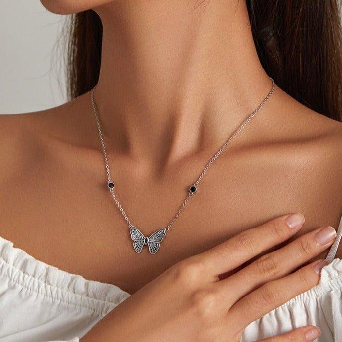 Colar Borboleta Vintage Prata