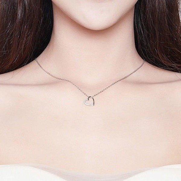 Colar Coração Vazado Prata