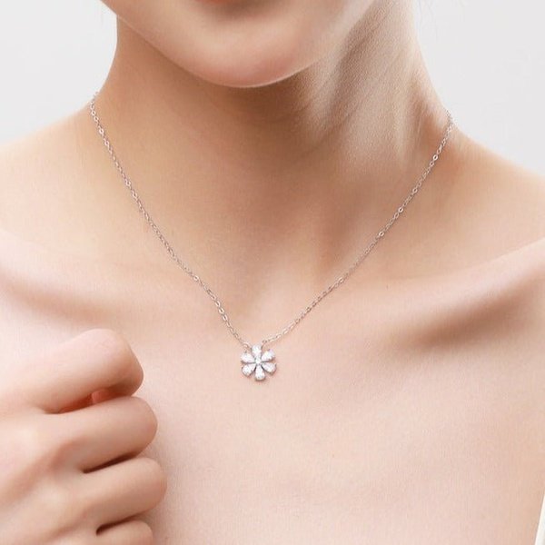 Colar Flor de Trevo Prata