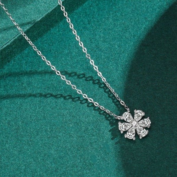 Colar Flor de Trevo Prata